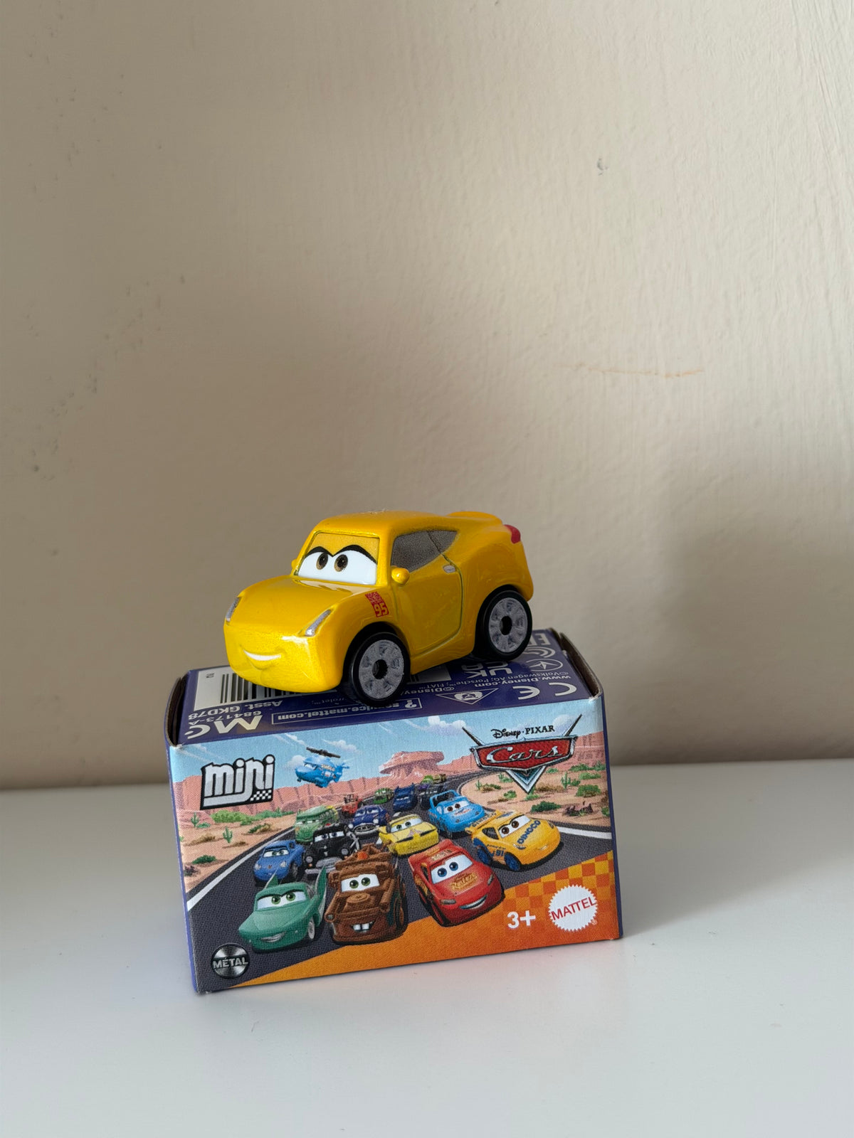 Cruz Ramirez Mini Racer